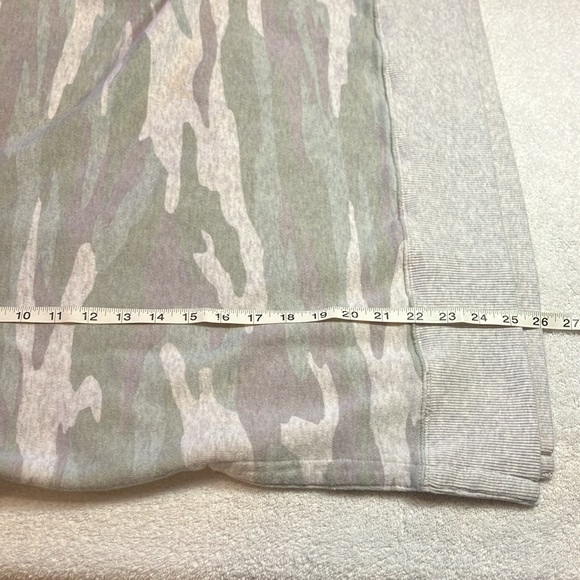 Aerie oversized camo sweatshirt - Picture 10 of 10